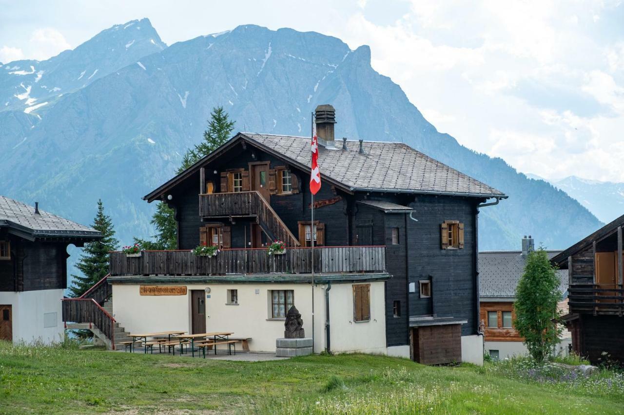 Gruppenhaus Im Walliser Alpstyle Rosswald Extérieur photo